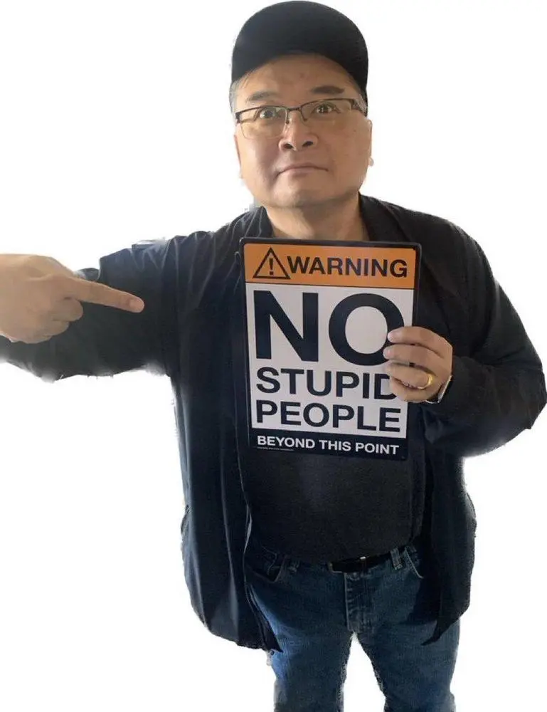 i guess no matter how many times i choose ‘not interested in this’..elon will continue to fill my feed with bikini girls tweeting stupid shit..

thanks elon.. 