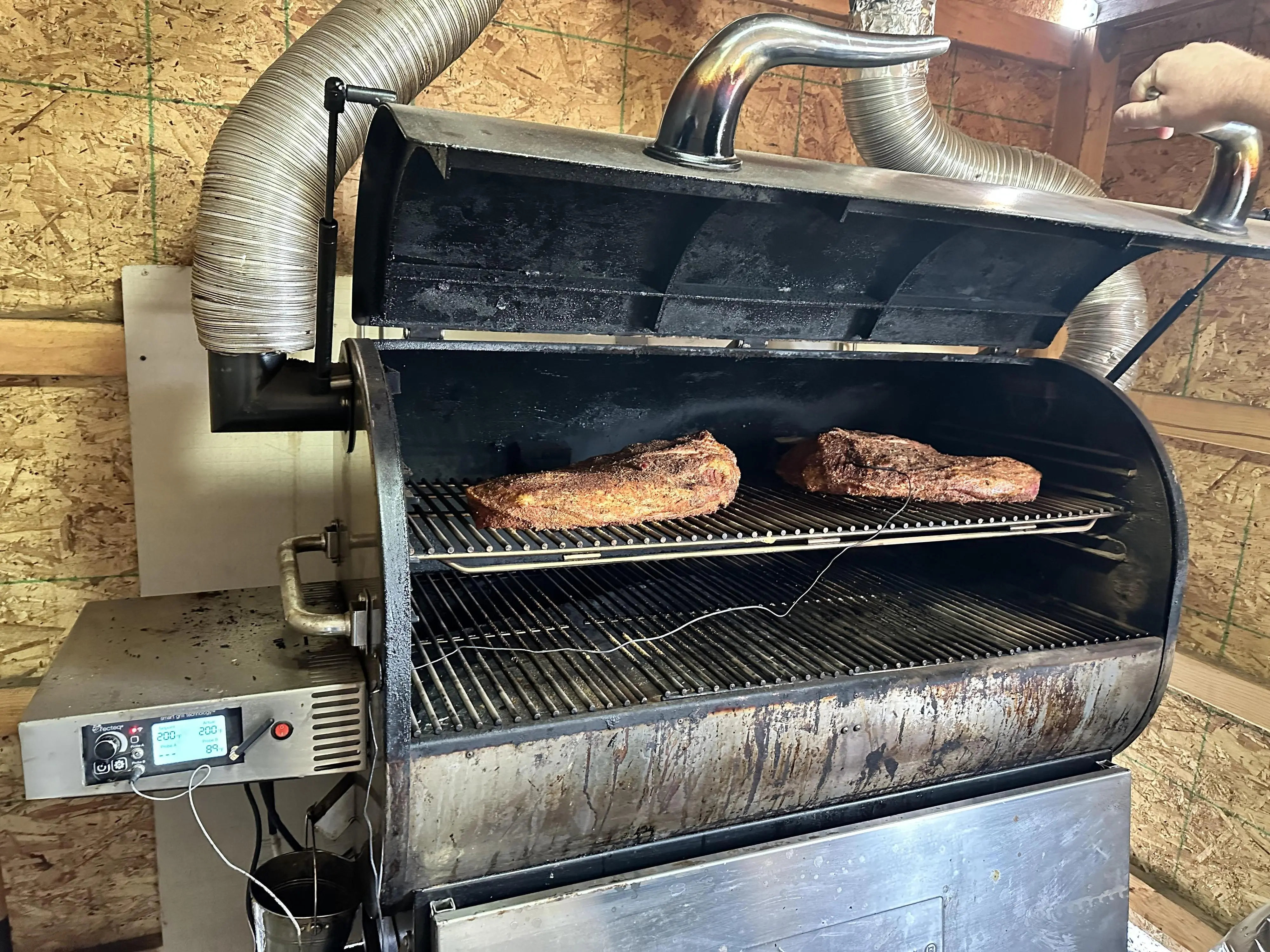 Lunch should be ready in a few hours…

Come on by and get some smoked tri-tip!