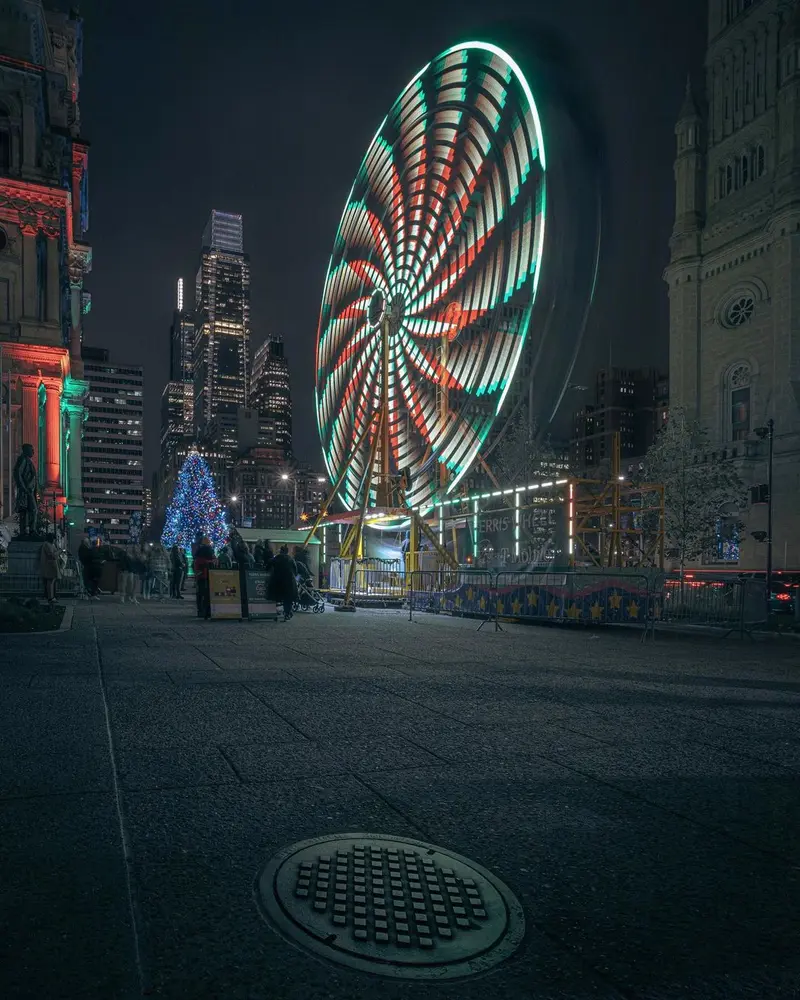 "Seeing is believing, but sometimes the most real things in the world are the things we can’t see." - The Polar Express

📸: IG @t.do___ 🔥🔥🔥🔥