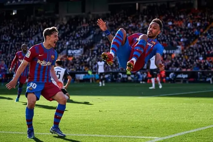 Gavi was hype man for Auba's celebration 🤗