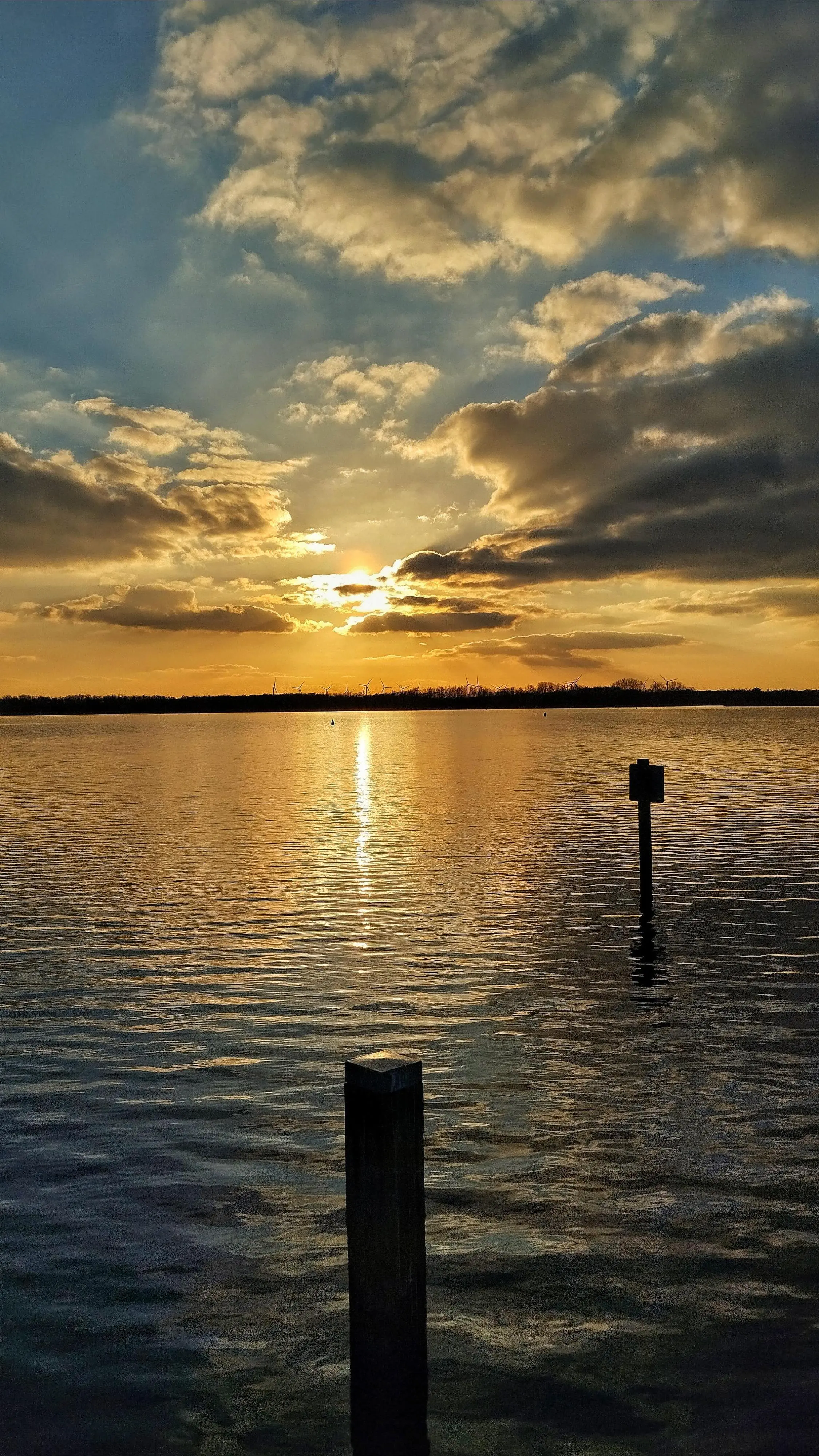 Sunset at lake Oldambt. 

\#nl
