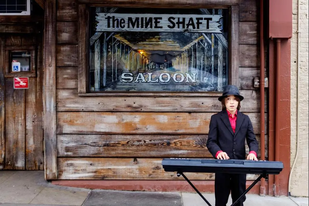Piano Man - Nevada City - California
#streetphotography #photography #travel #travelphotography #people #california 