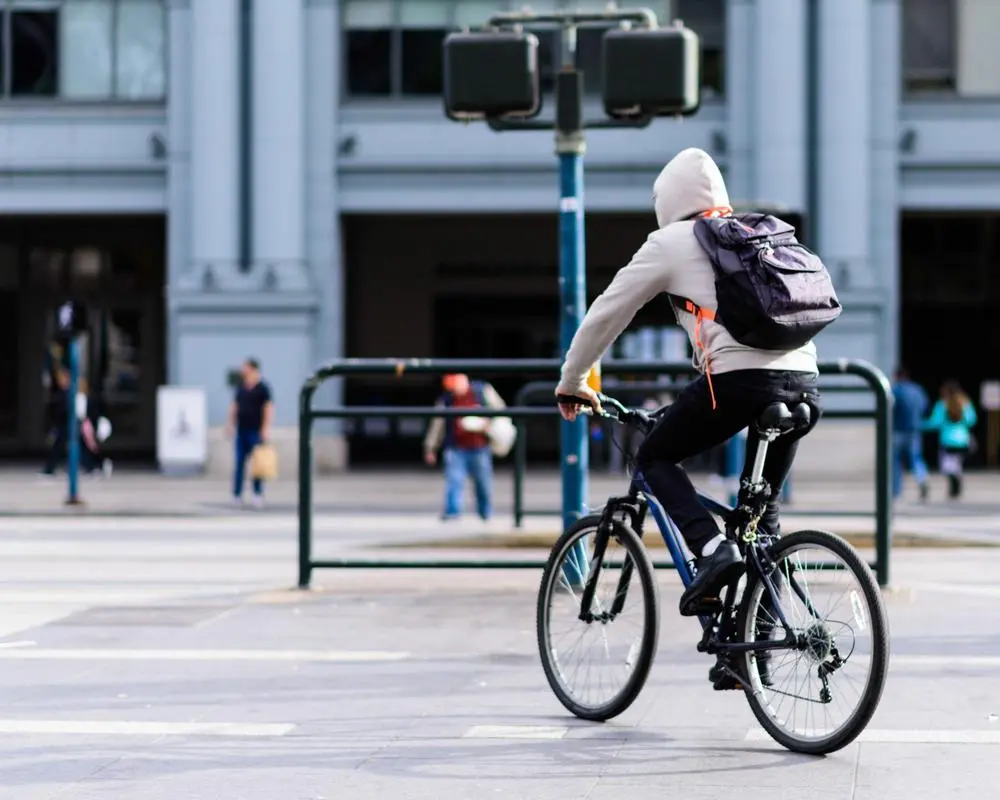 On The Move - San Francisco- California
#streetphotography #photography


Posted via @desofy