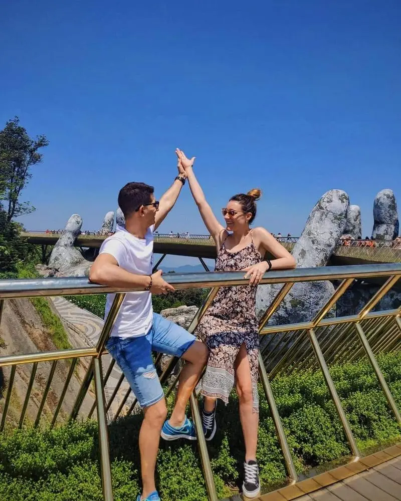 "Puente de las Manos de Da Nang" o "Golden Bridge", Vietnam 📍
Ver para creer😍

Con esta imagen junto a mi marido @Rob87 quería agradecer a @PhotographersCorner por darme la oportunidad de formar parte de su equipo.
Muchísimas gracias 😉 
#956


Posted via @desofy