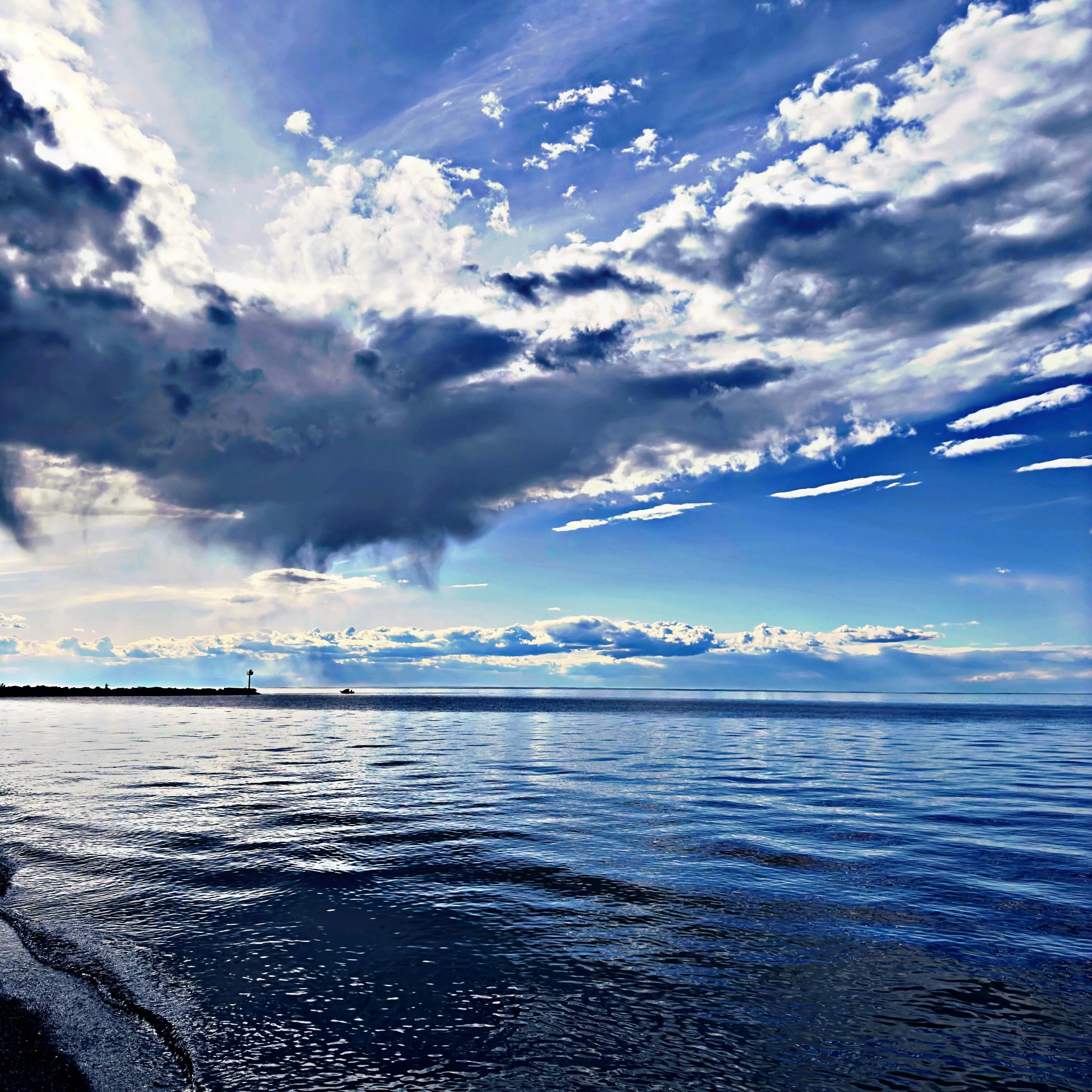 𝐻𝒶𝓋𝑒 𝒶𝓃 𝒶𝓂𝒶𝓏𝒾𝓃𝑔 𝒹𝒶𝓎 𝒻𝒶𝓂 📸☀️
