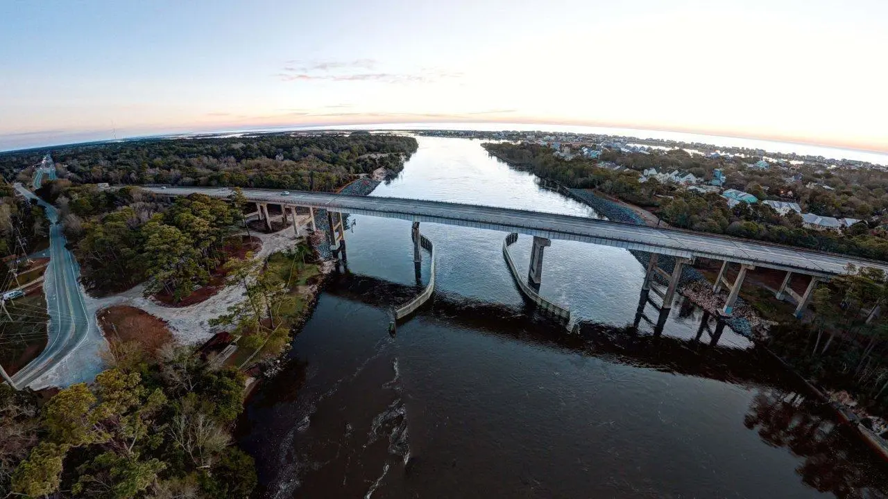 🌐 Snows Cut Bridge in Carolina Beach, NC