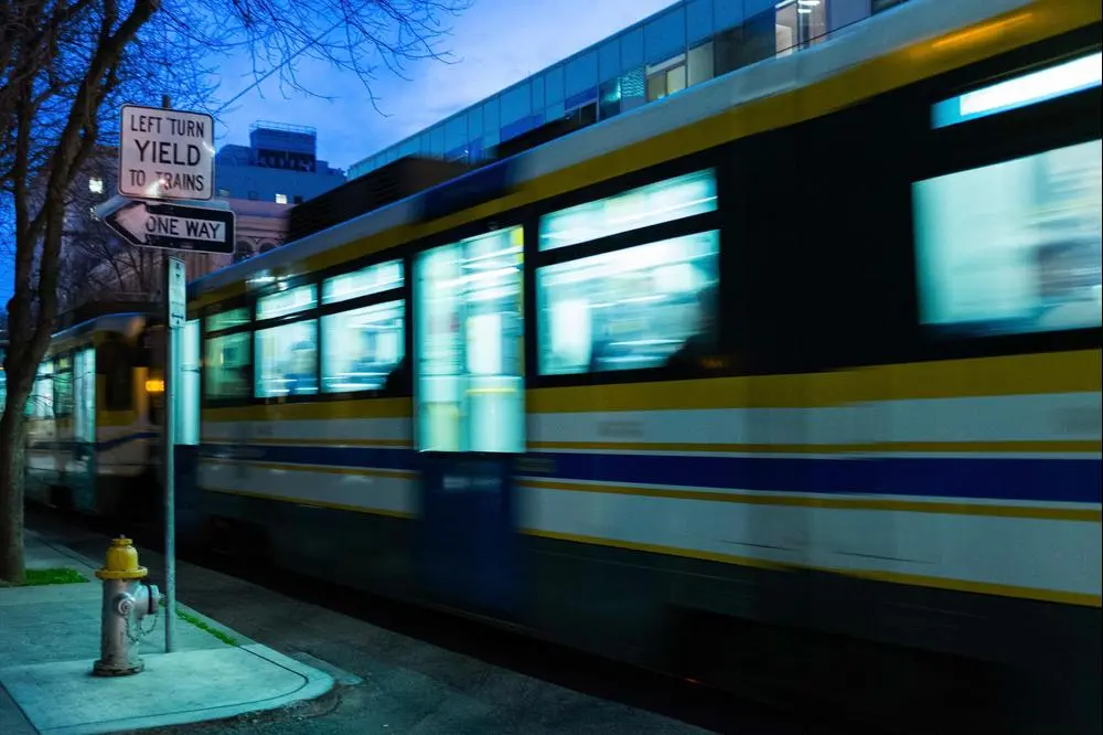 Yield - Sacramento - California
#photography #streetphotography @PhotographersCorner 

Posted via @desofy